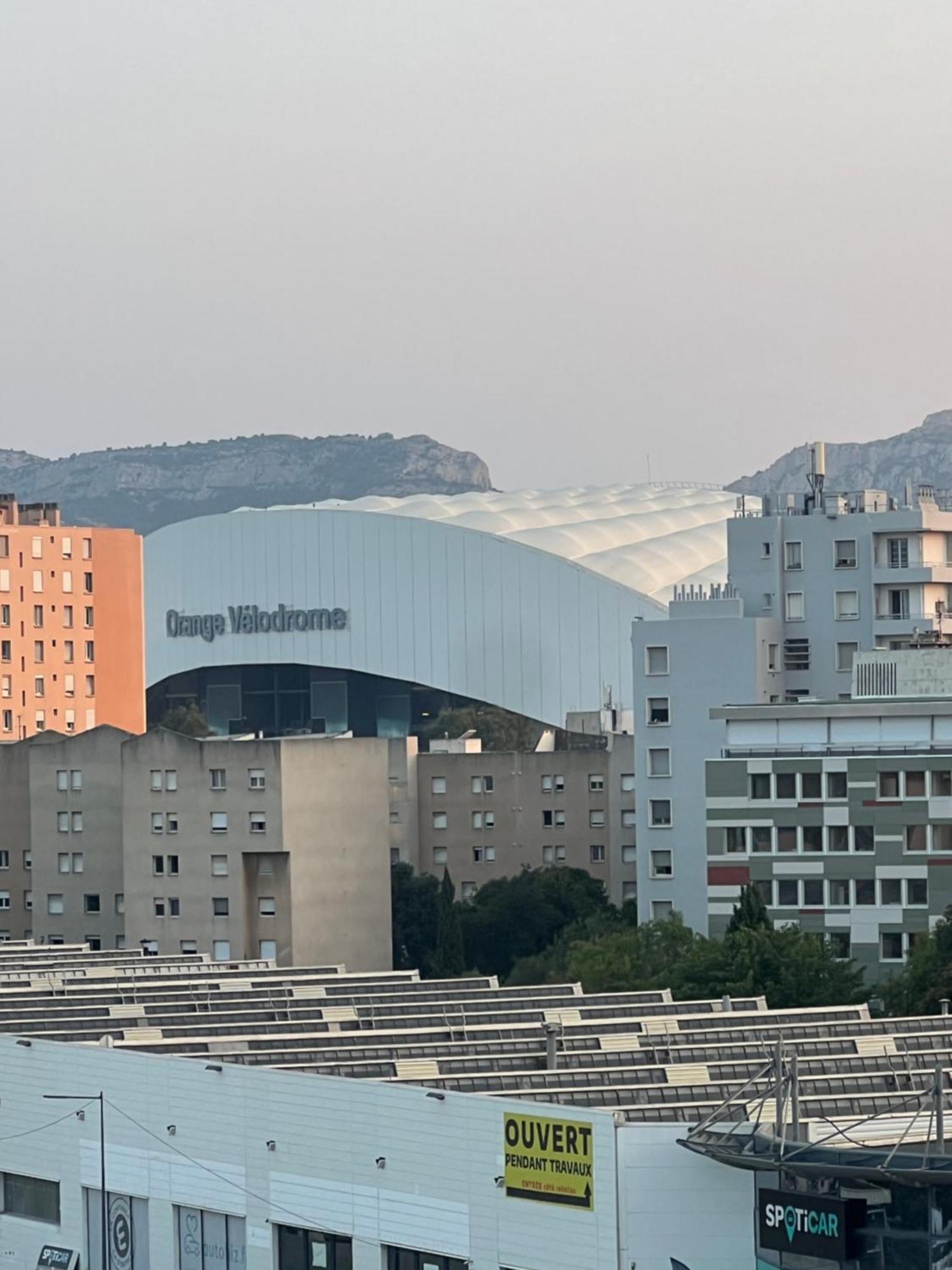 Appartement 2 Chambre Et Grand Sejour 100M2 A 5 Min Du Stade Velodrome Marseilles Buitenkant foto